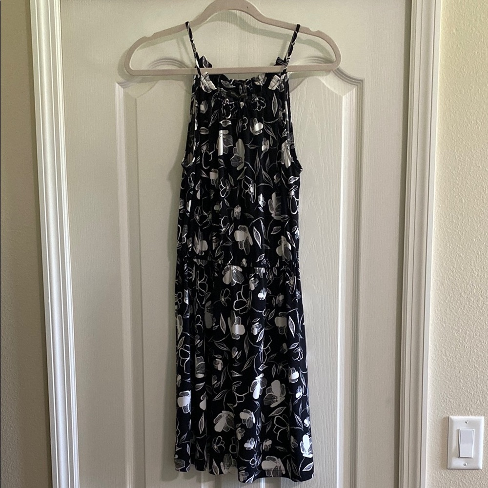 Banana Republic Black and White Floral Dress